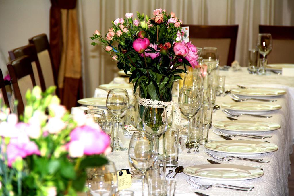 Hotel Austeria Conference & Spa Ciechocinek Ngoại thất bức ảnh