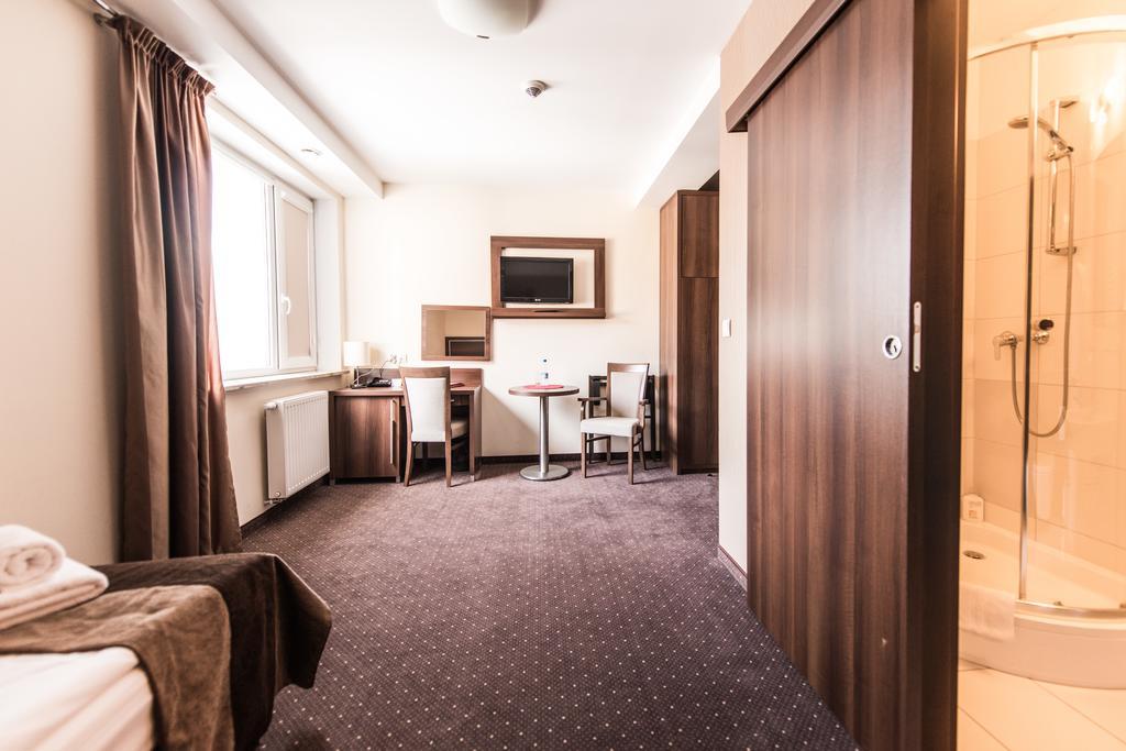 Hotel Austeria Conference & Spa Ciechocinek Ngoại thất bức ảnh