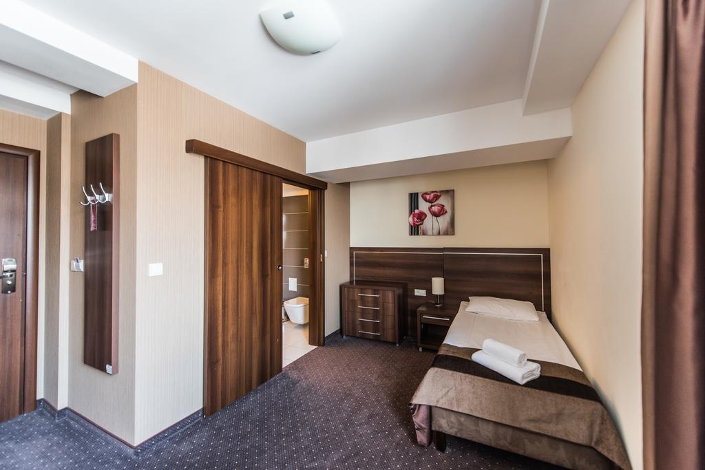Hotel Austeria Conference & Spa Ciechocinek Ngoại thất bức ảnh