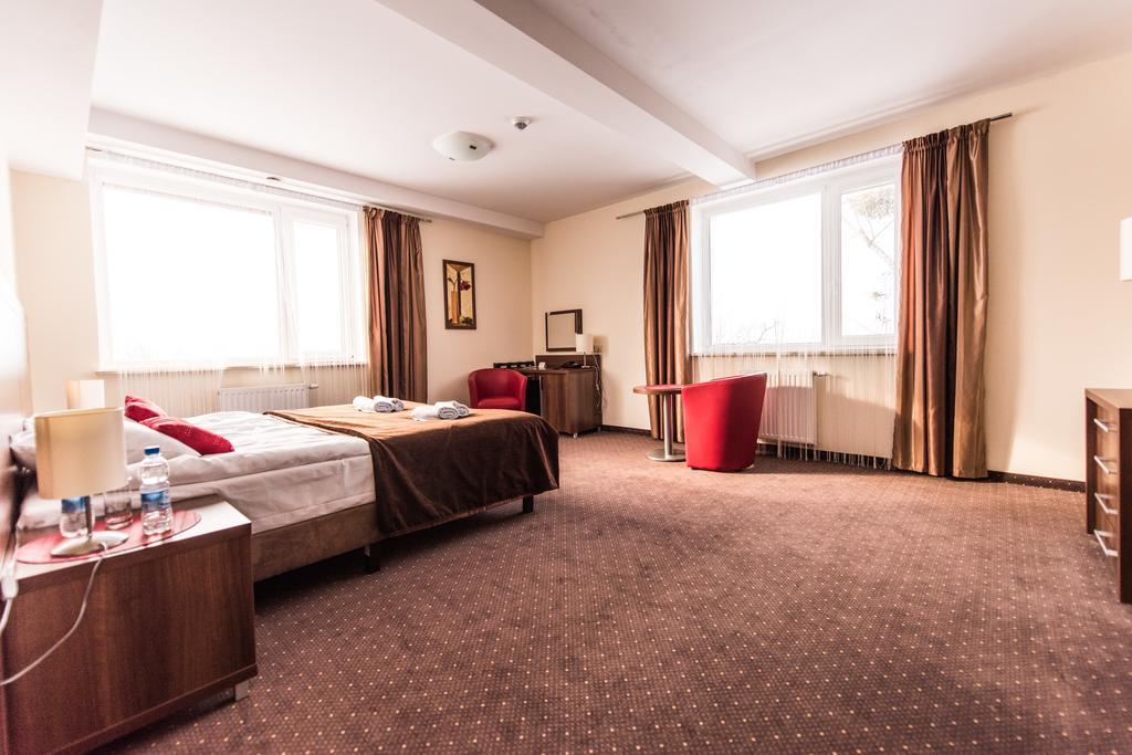 Hotel Austeria Conference & Spa Ciechocinek Ngoại thất bức ảnh