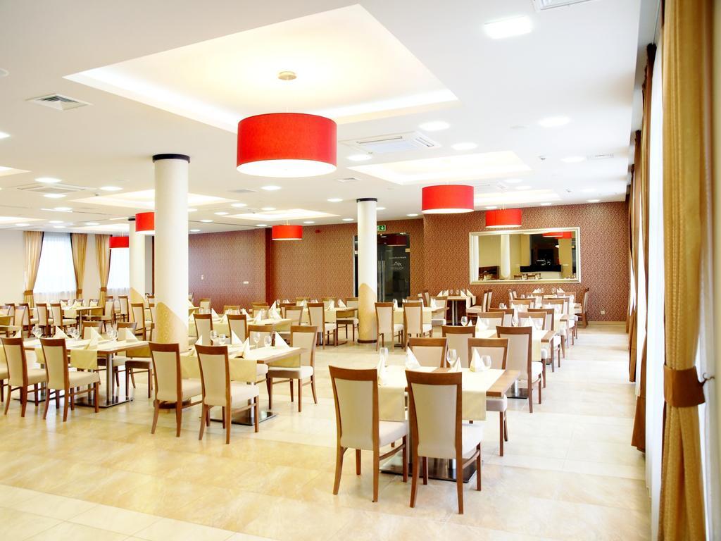 Hotel Austeria Conference & Spa Ciechocinek Ngoại thất bức ảnh