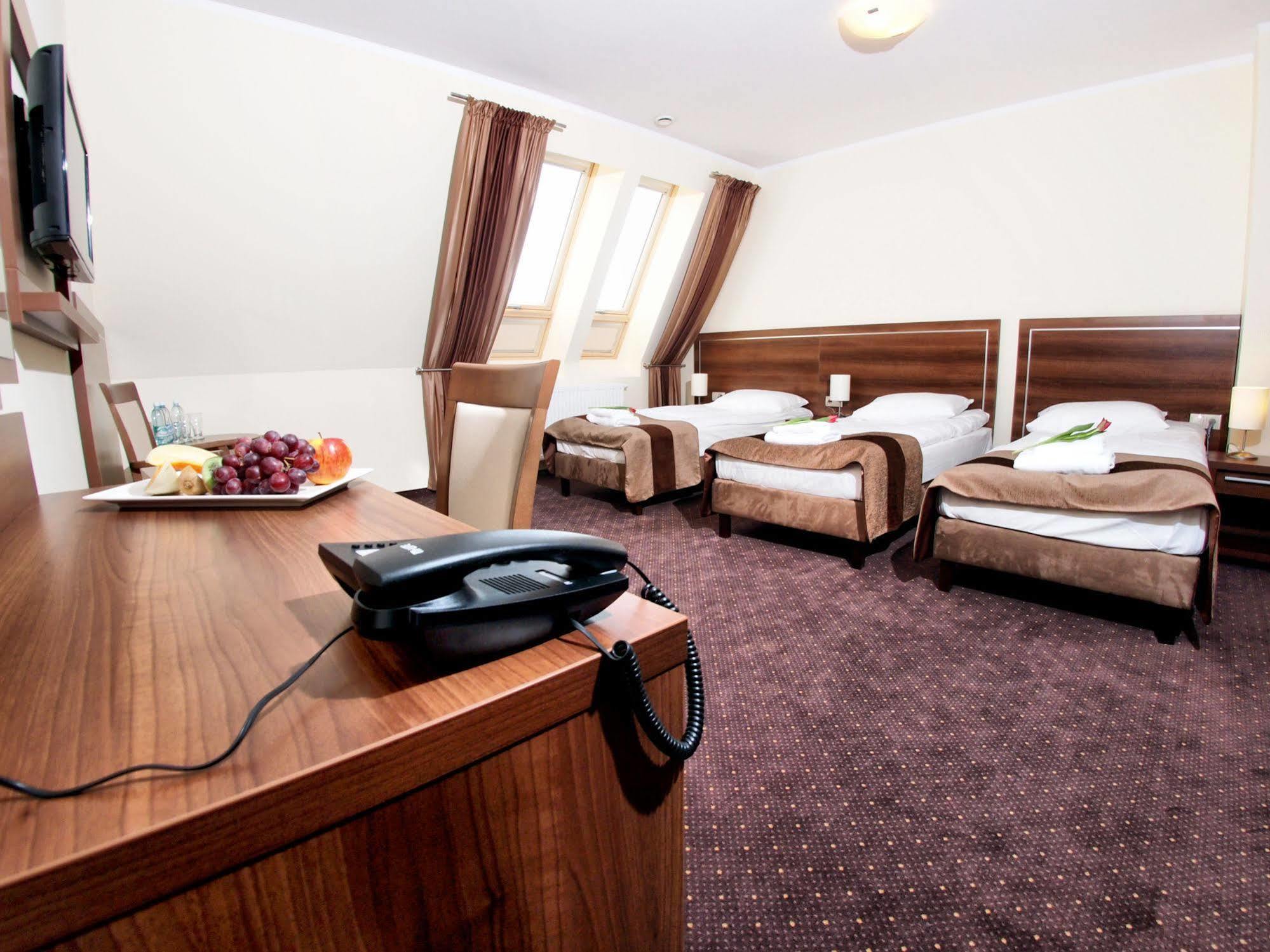 Hotel Austeria Conference & Spa Ciechocinek Ngoại thất bức ảnh