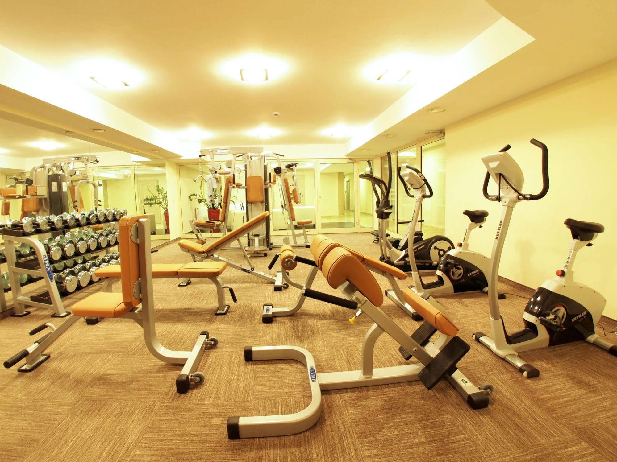 Hotel Austeria Conference & Spa Ciechocinek Ngoại thất bức ảnh